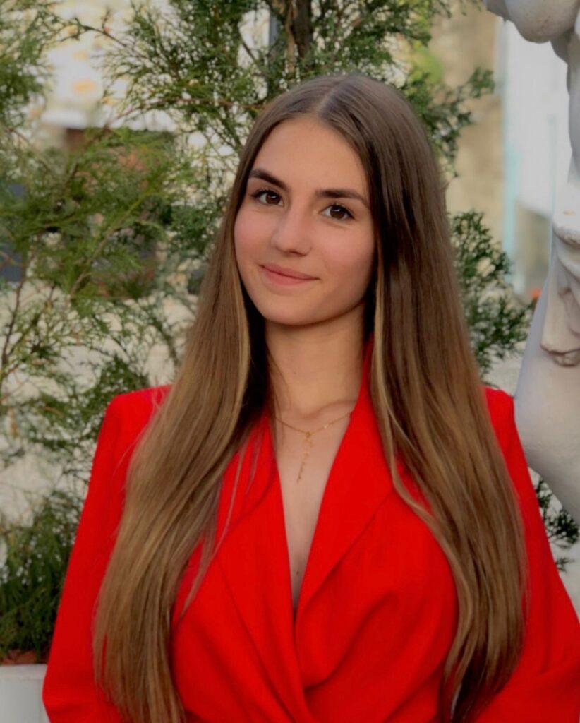 d8322244 865f 43da 991a 07a5bf65a128